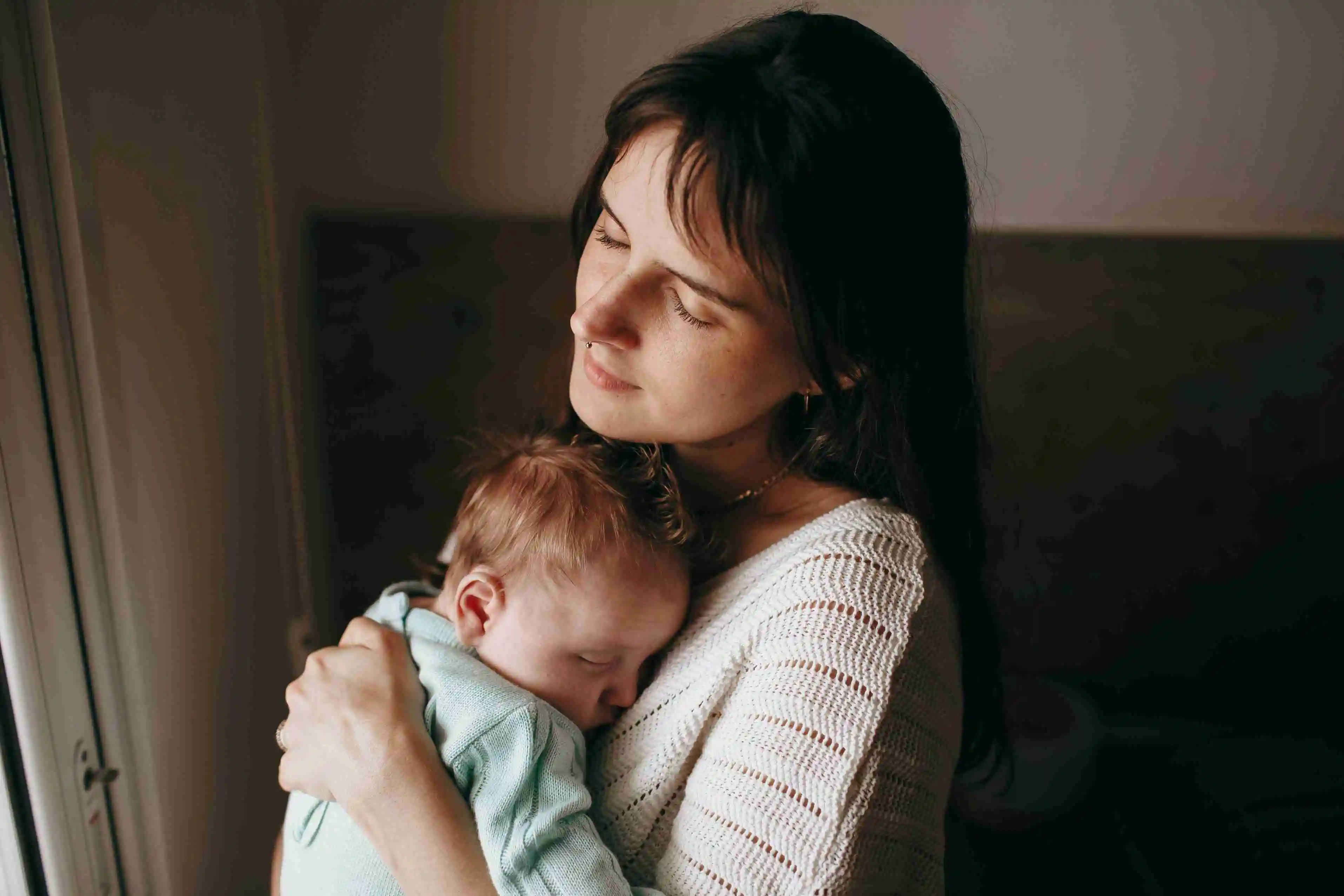 postnatal warning signs medical help
